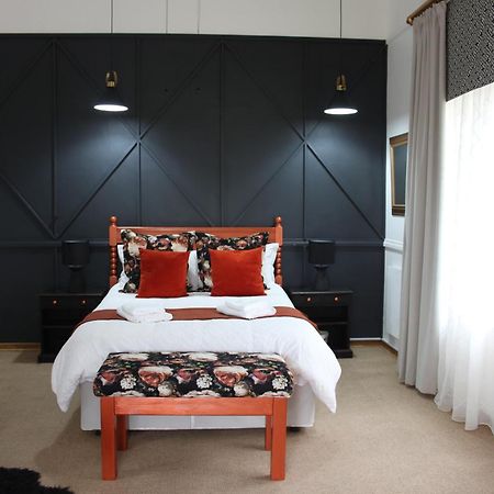 Longtom Farm Guesthouse Lydenburg Bagian luar foto