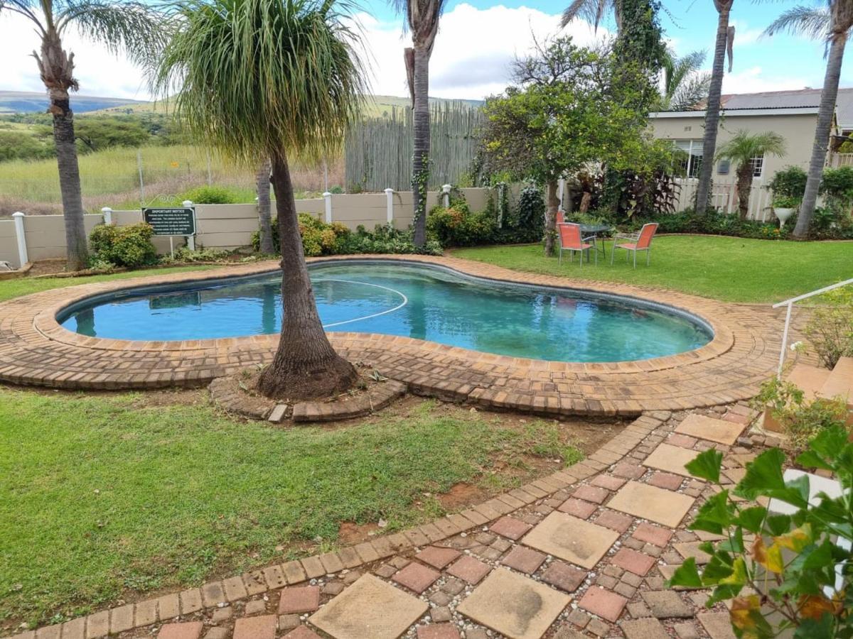 Longtom Farm Guesthouse Lydenburg Bagian luar foto