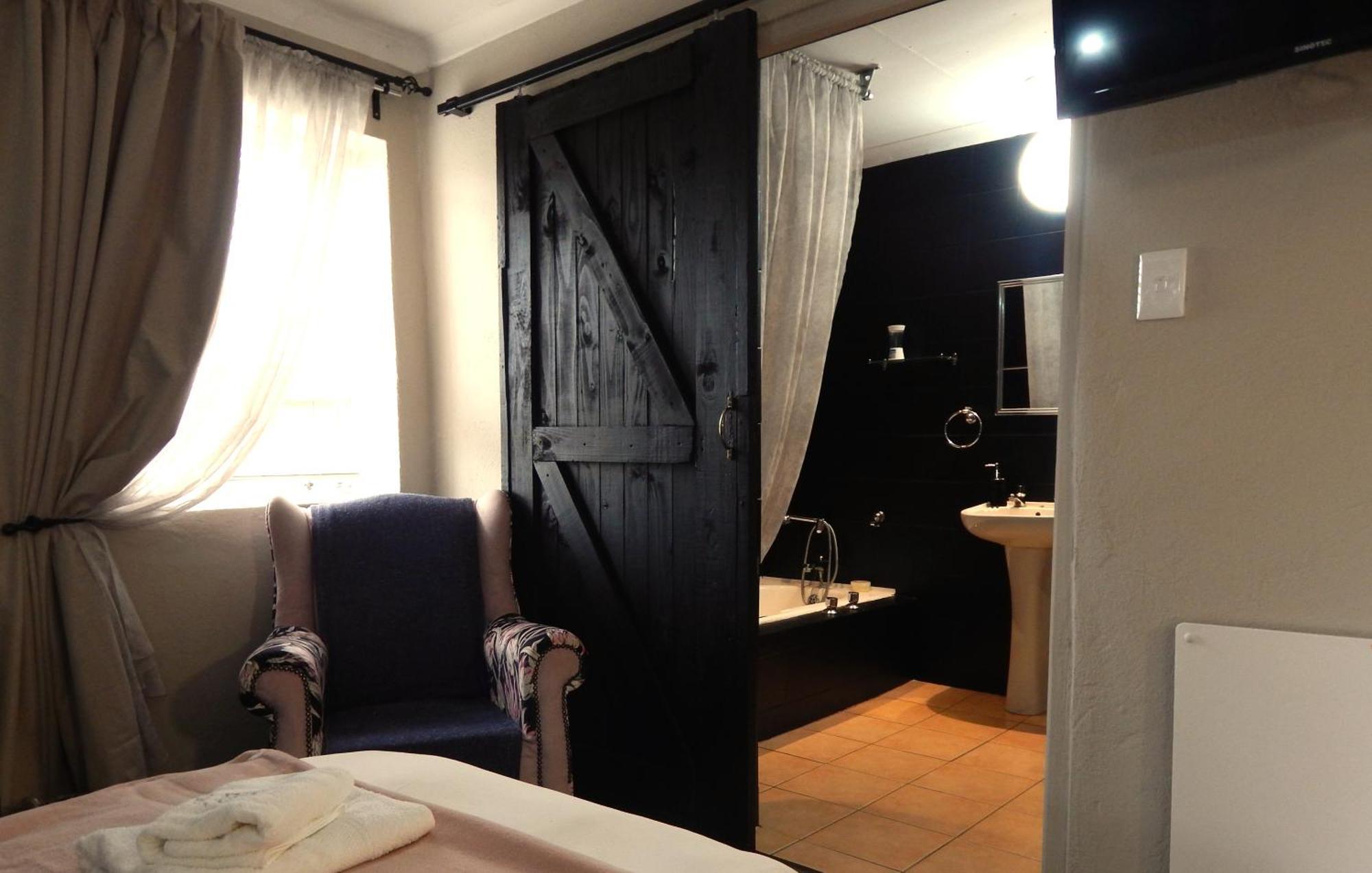 Longtom Farm Guesthouse Lydenburg Bagian luar foto