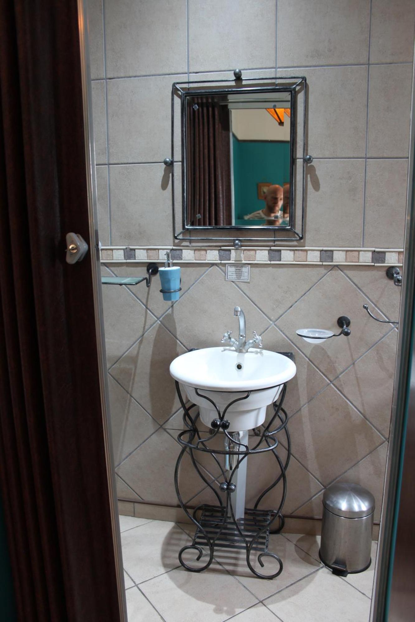 Longtom Farm Guesthouse Lydenburg Bagian luar foto