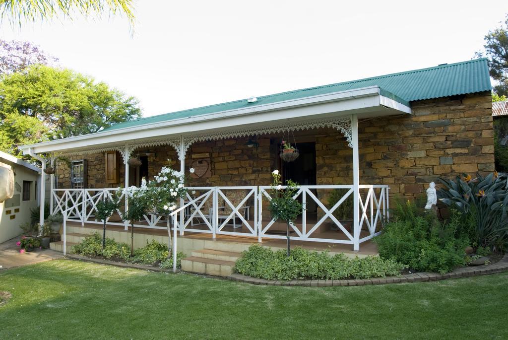 Longtom Farm Guesthouse Lydenburg Bagian luar foto